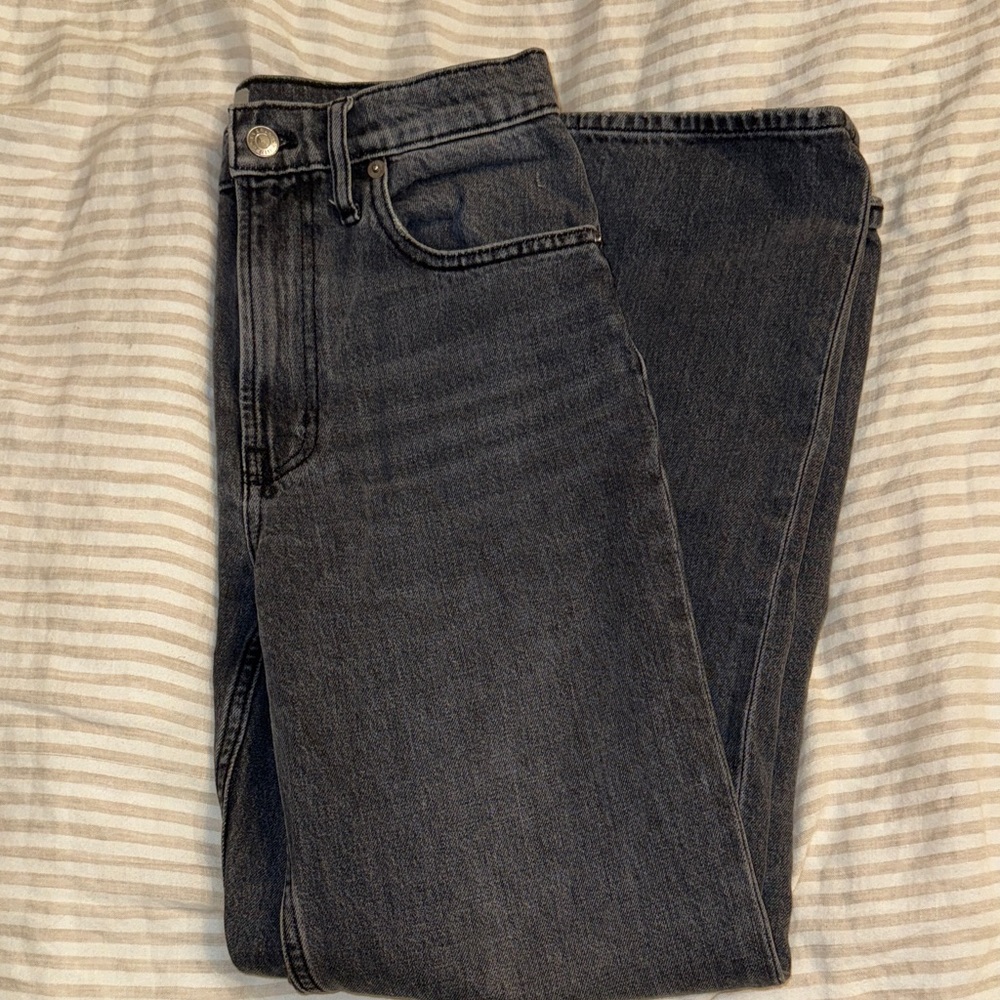 Everlane Cheeky Straight Jean - Picture 2 of 7